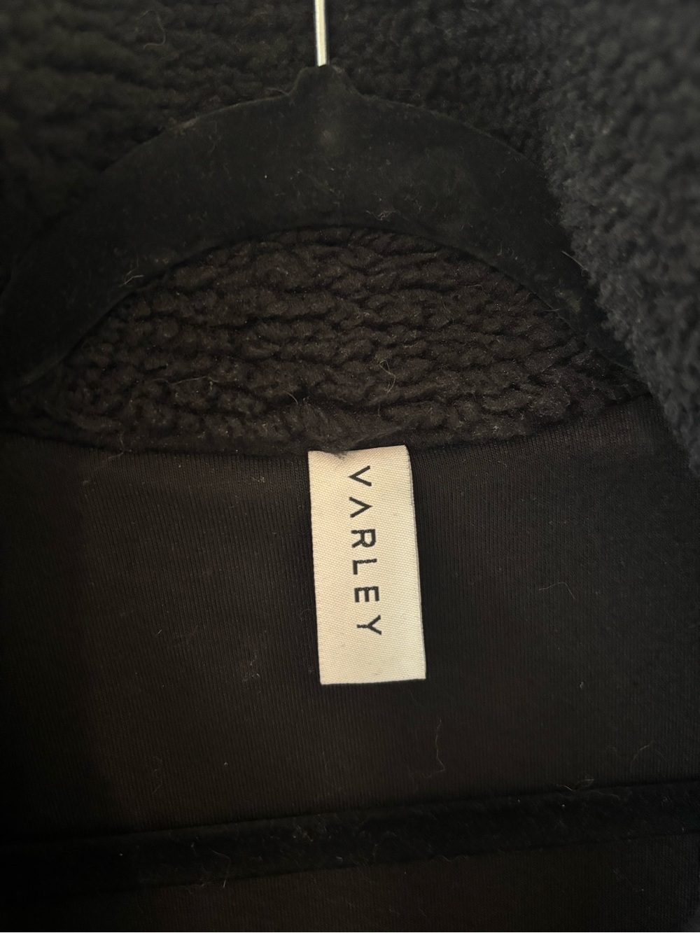 Varley Black Sherpa Mid Length Jacket with Zip Pocket - Picture 3 of 5